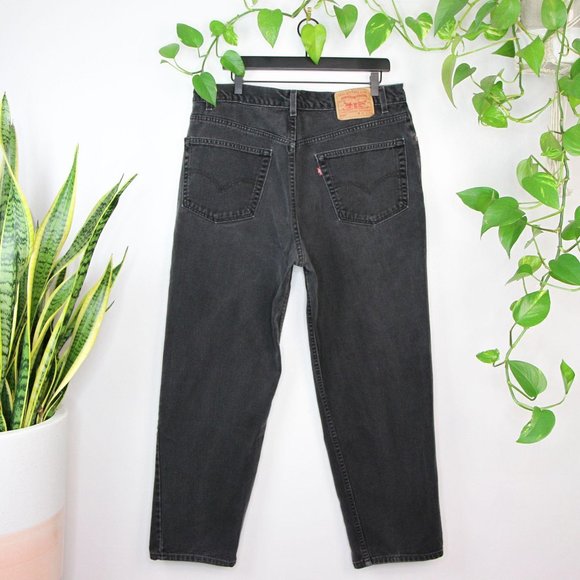 black plus size levi's